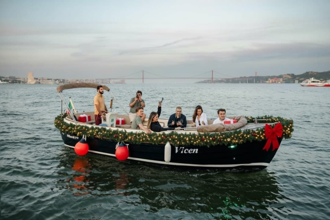 Christmas Sunset Comfortable Cruise – Buffet & Open Bar