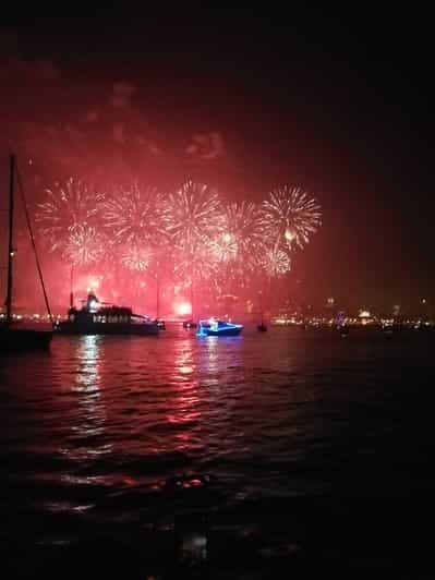 Intimate New Year's Eve Celebration: Private Boat, Open Bar, Snacks & Wine - Image 2