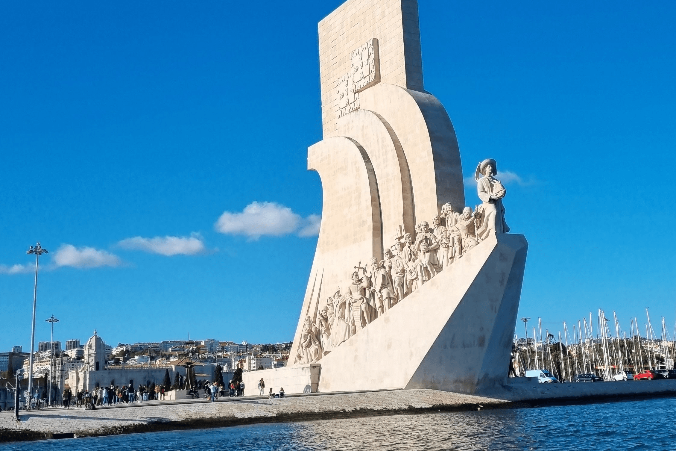 Lisbon Sangria – Exclusive Luxury Cruise with Pizza & Music - Image 7