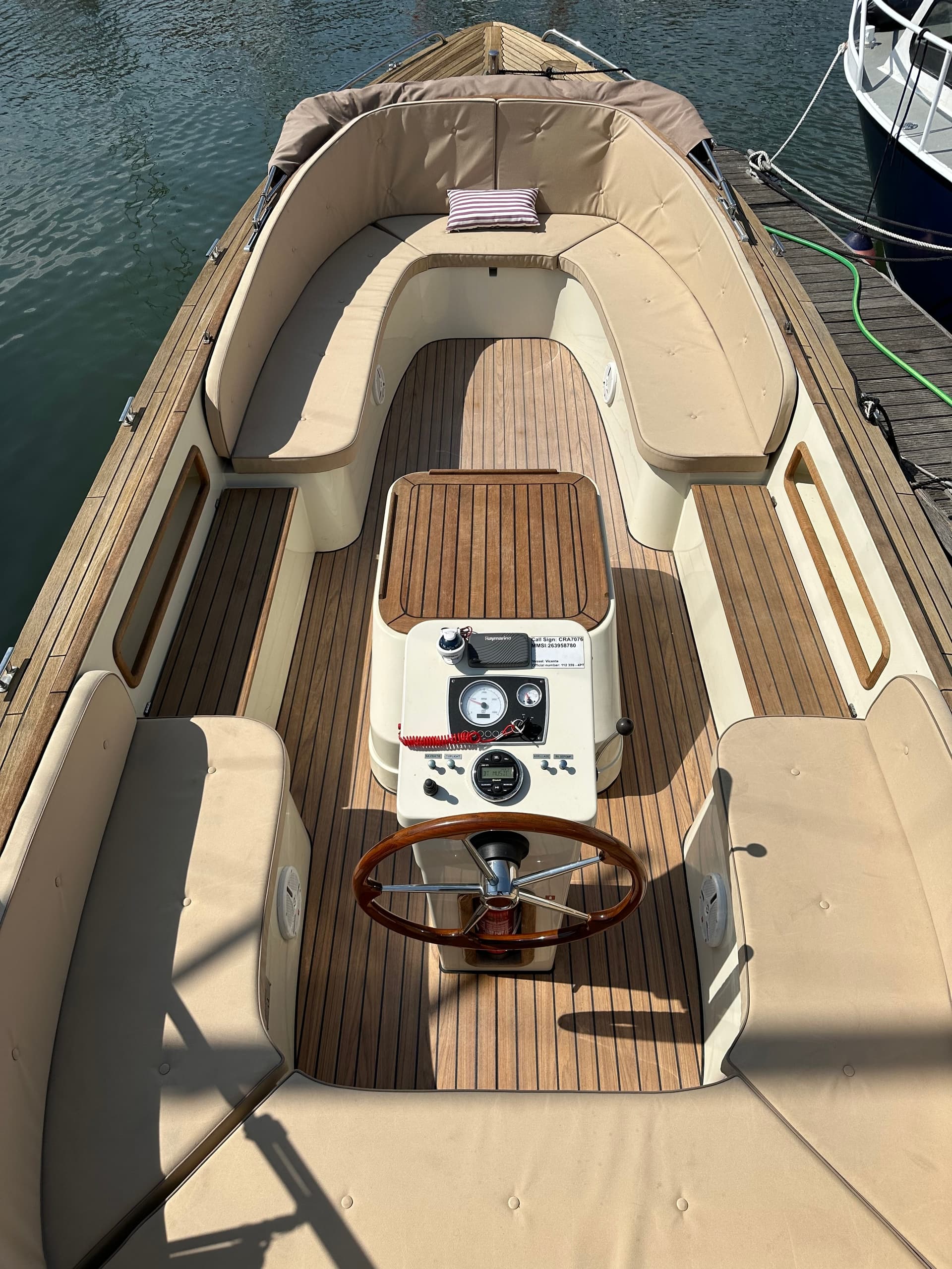 Lisbon Coffee Cruise – Luxury Boat, Pastel de Nata & Dolphins - Image 9